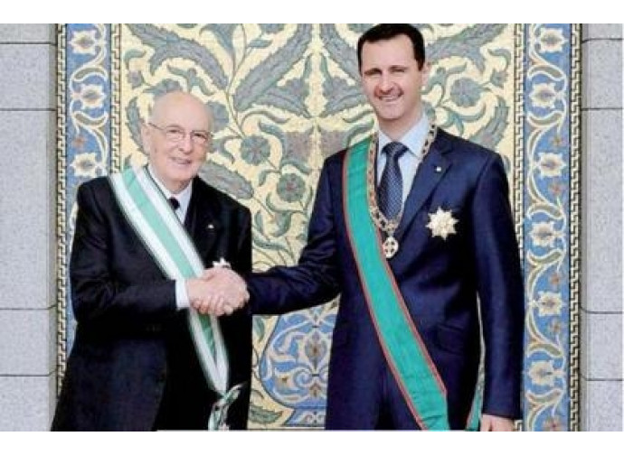 Napolitano premia Assad